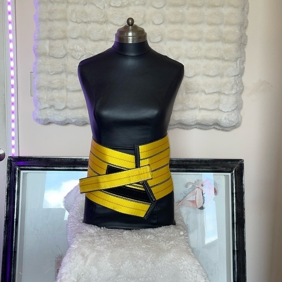 Hand Crafted Accessories - HANDCRAFTED adjustable velcro for sizes 0 to large for personal training belt